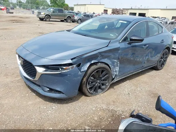 3MZBPBCM6SM466706 2025 MAZDA 3 - Image 2