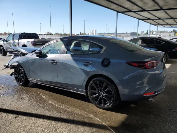 3MZBPBCM6SM467726 2025 MAZDA 3 - Image 2