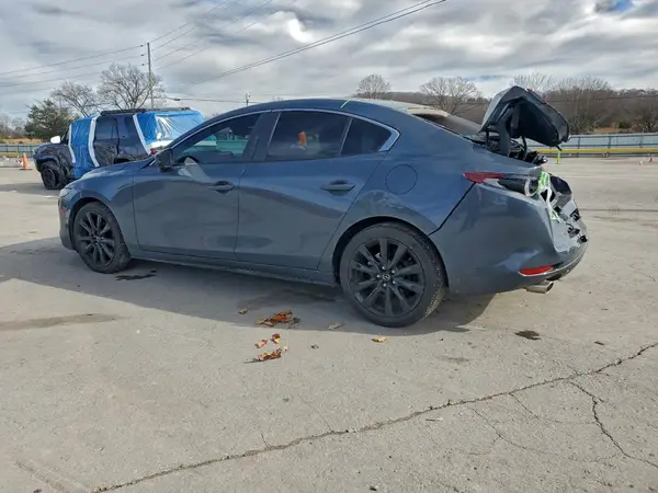 3MZBPBCM7RM402877 2024 MAZDA 3 - Image 2