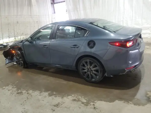 3MZBPBCM7RM411319 2024 MAZDA 3 - Image 2