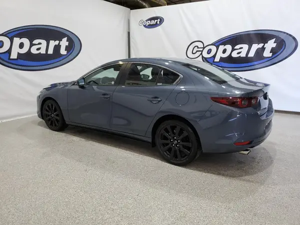 3MZBPBCM7SM457187 2025 MAZDA 3 - Image 2