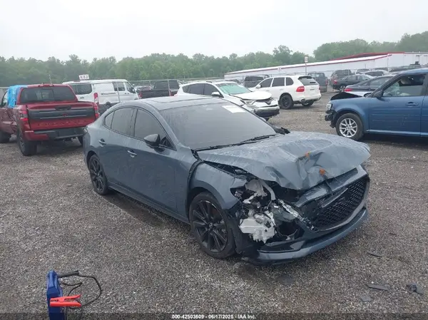 3MZBPBCM8RM408395 2024 MAZDA 3 - Image 1