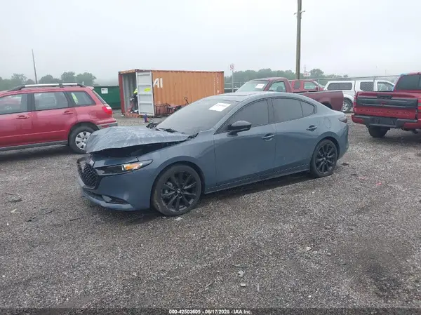 3MZBPBCM8RM408395 2024 MAZDA 3 - Image 2