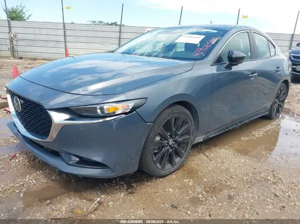 3MZBPBCM8RM410941 2024 MAZDA 3 - Image 2