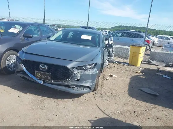 3MZBPBCMXPM359083 2023 MAZDA 3 - Image 2