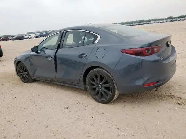 3MZBPBCMXPM360315 2023 MAZDA 3 - Image 2