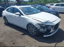 3MZBPBDL3NM318944 2022 MAZDA 3