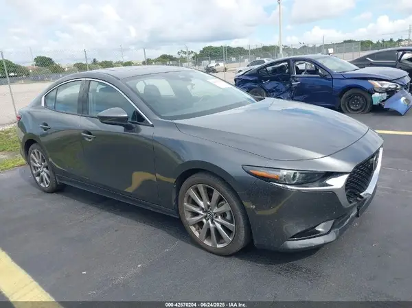 3MZBPBDM4PM365833 2023 MAZDA 3 - Image 1