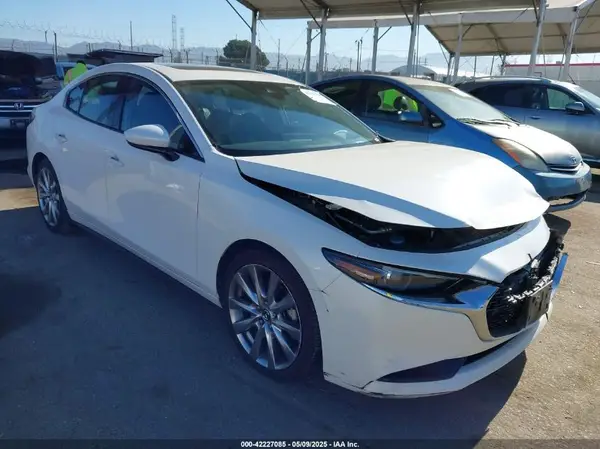 3MZBPBEM5LM126400 2020 MAZDA 3 - Image 1