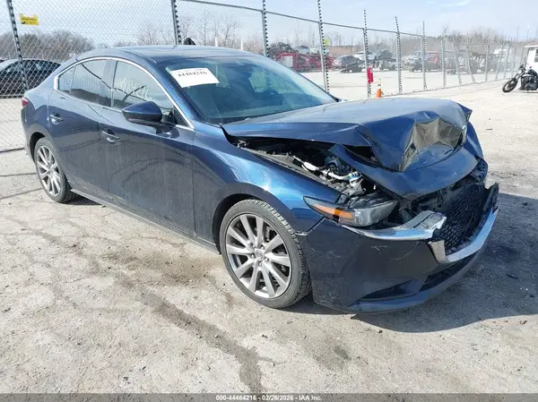 3MZBPBEM9LM117490 2020 MAZDA 3 - Image 1