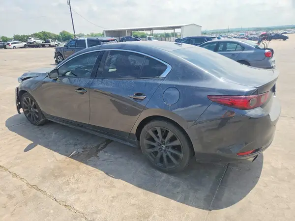 3MZBPBEY4PM382634 2023 MAZDA 3 - Image 2