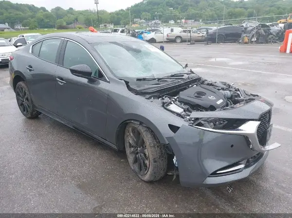 3MZBPBEY6PM353118 2023 MAZDA 3 - Image 1