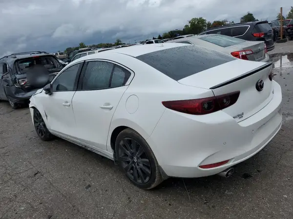 3MZBPBEY7NM313479 2022 MAZDA 3 - Image 2