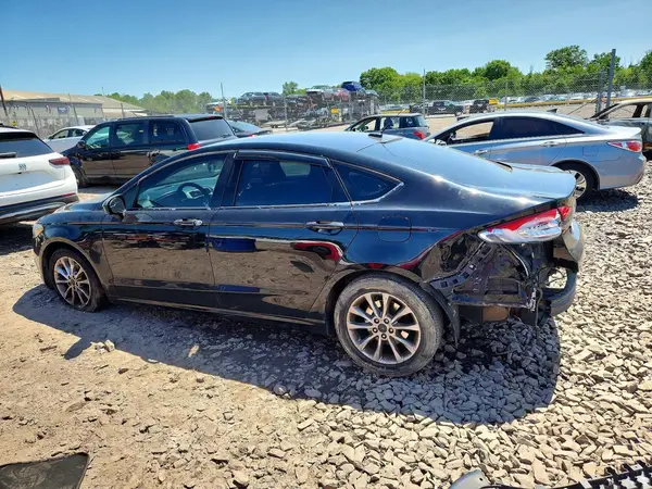 3SA6P0876HR319153 2017 FORD FUSION - Image 2