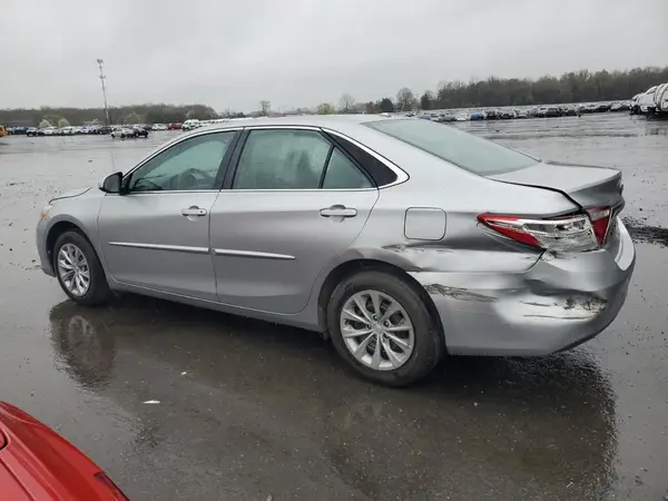 3T1BF1FKXGU260233 2016 TOYOTA CAMRY - Image 2