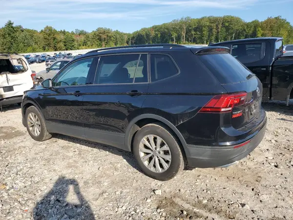 3VV0B7AX0JM019615 2018 VOLKSWAGEN TIGUAN - Image 2