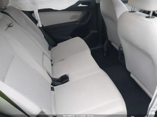 3VV0B7AX0JM026483 2018 VOLKSWAGEN TIGUAN - Image 8