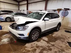 3VV0B7AX0JM028251 2018 VOLKSWAGEN TIGUAN