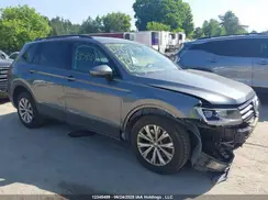 3VV0B7AX0JM066627 2018 VOLKSWAGEN TIGUAN