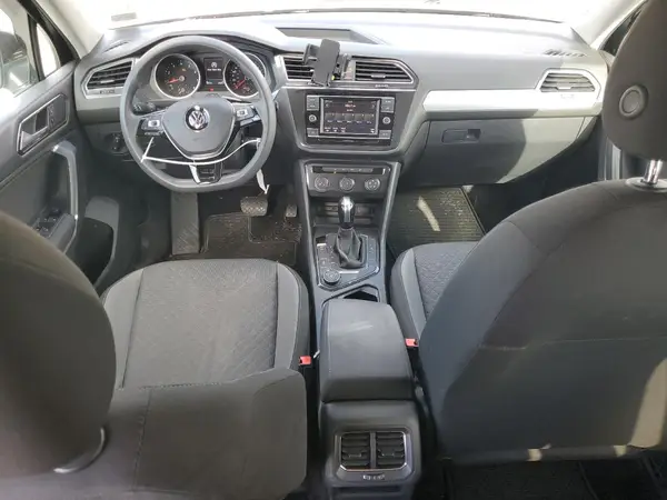 3VV0B7AX0JM072623 2018 VOLKSWAGEN TIGUAN - Image 8