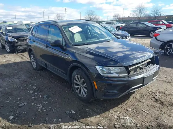 3VV0B7AX0JM124154 2018 VOLKSWAGEN TIGUAN - Image 1