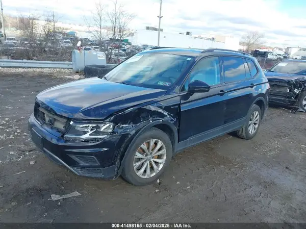 3VV0B7AX0JM124154 2018 VOLKSWAGEN TIGUAN - Image 2