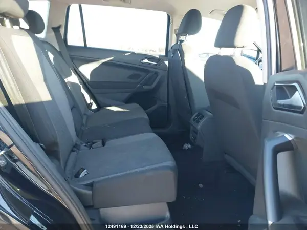 3VV0B7AX0JM155792 2018 VOLKSWAGEN TIGUAN - Image 8