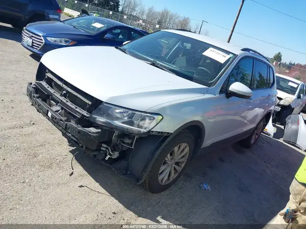 3VV0B7AX0KM038876 2019 VOLKSWAGEN TIGUAN - Image 2