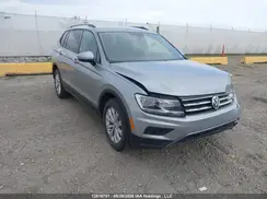 3VV0B7AX0KM106951 2019 VOLKSWAGEN TIGUAN