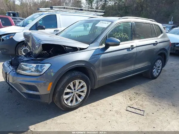 3VV0B7AX0KM119702 2019 VOLKSWAGEN TIGUAN - Image 2