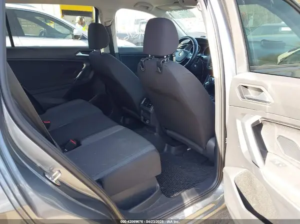 3VV0B7AX0KM119702 2019 VOLKSWAGEN TIGUAN - Image 8