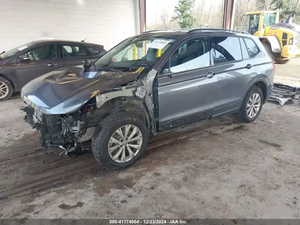 3VV0B7AX0KM141764 2019 VOLKSWAGEN TIGUAN - Image 2