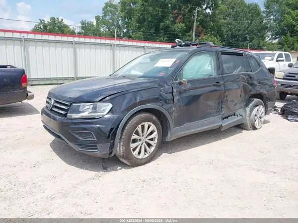 3VV0B7AX0LM085701 2020 VOLKSWAGEN TIGUAN - Image 2
