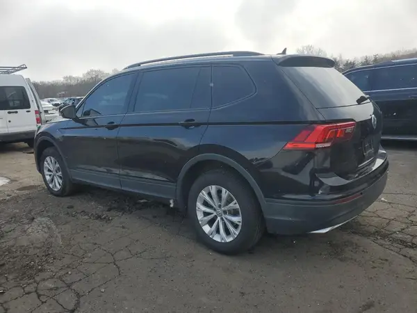 3VV0B7AX0LM094513 2020 VOLKSWAGEN TIGUAN - Image 2