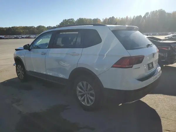 3VV0B7AX0LM131883 2020 VOLKSWAGEN TIGUAN - Image 2