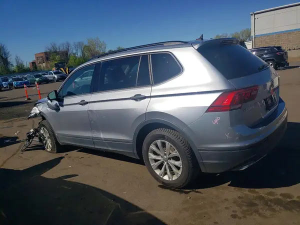 3VV0B7AX0LM148313 2020 VOLKSWAGEN TIGUAN - Image 2
