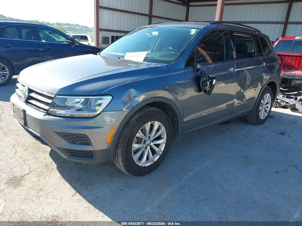 3VV0B7AX0LM158968 2020 VOLKSWAGEN TIGUAN - Image 2