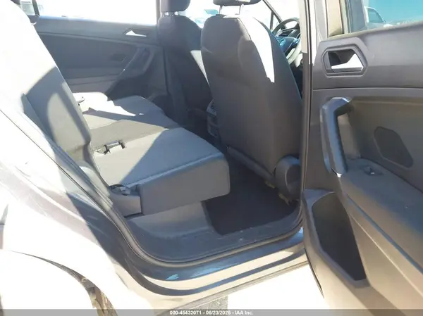 3VV0B7AX0LM158968 2020 VOLKSWAGEN TIGUAN - Image 8