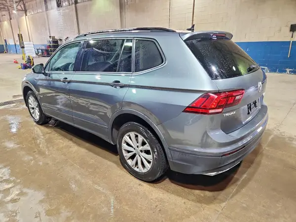 3VV0B7AX0LM166827 2020 VOLKSWAGEN TIGUAN - Image 2