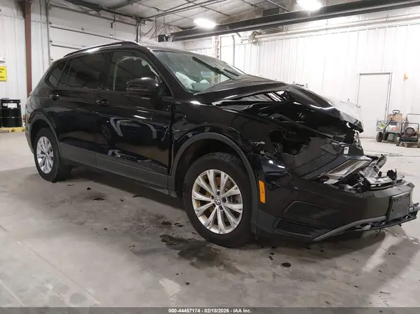 3VV0B7AX0LM177455 2020 VOLKSWAGEN TIGUAN - Image 1