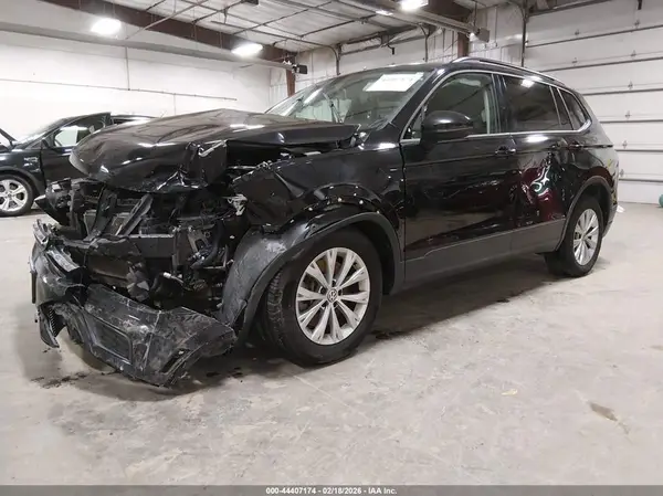 3VV0B7AX0LM177455 2020 VOLKSWAGEN TIGUAN - Image 2