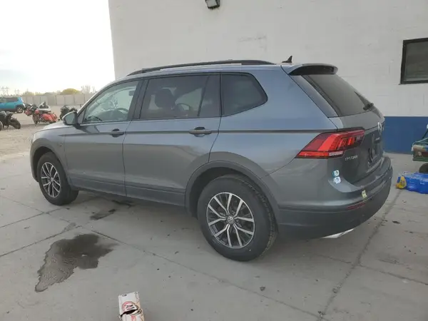 3VV0B7AX0MM038220 2021 VOLKSWAGEN TIGUAN - Image 2