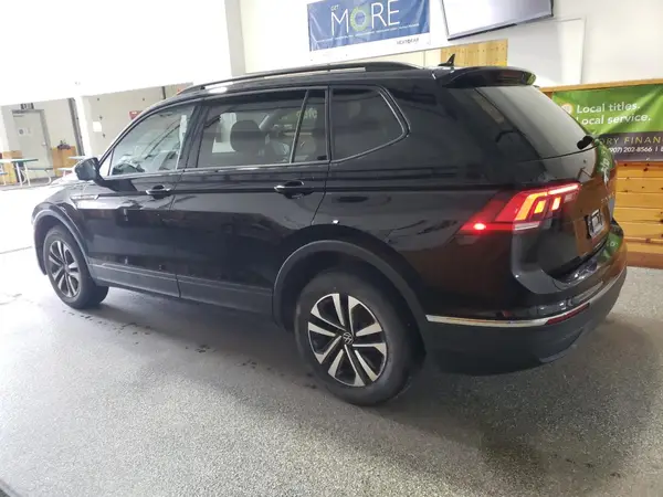 3VV0B7AX0NM075561 2022 VOLKSWAGEN TIGUAN - Image 2