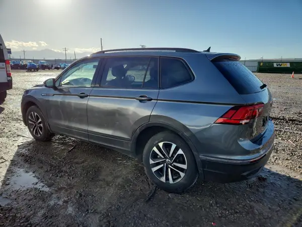 3VV0B7AX0NM117078 2022 VOLKSWAGEN TIGUAN - Image 2