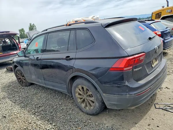 3VV0B7AX1JM017548 2018 VOLKSWAGEN TIGUAN - Image 2