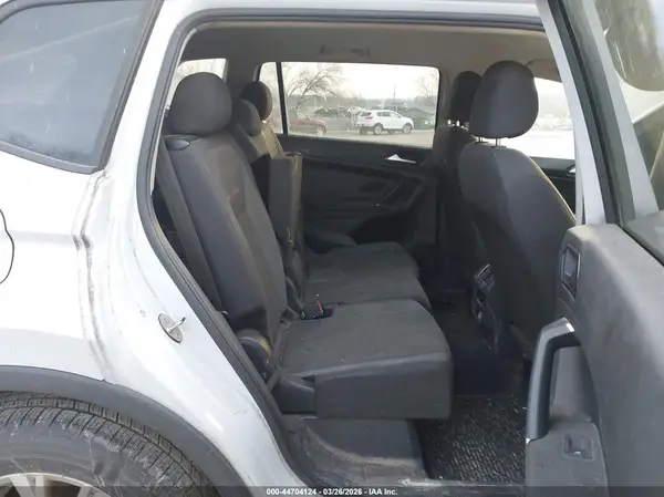 3VV0B7AX1JM049996 2018 VOLKSWAGEN TIGUAN - Image 8