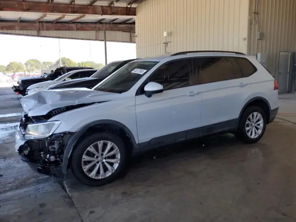 3VV0B7AX1JM067334 2018 VOLKSWAGEN TIGUAN - Image 1