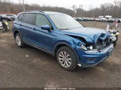 3VV0B7AX1JM067415 2018 VOLKSWAGEN TIGUAN