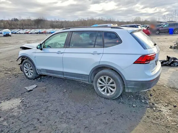 3VV0B7AX1JM069892 2018 VOLKSWAGEN TIGUAN - Image 2
