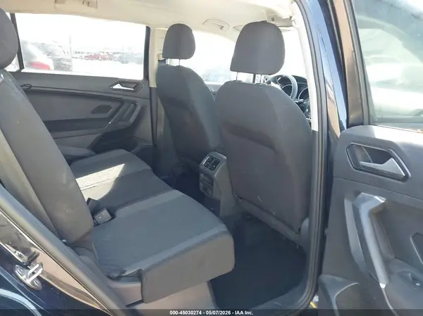 3VV0B7AX1JM107184 2018 VOLKSWAGEN TIGUAN - Image 8